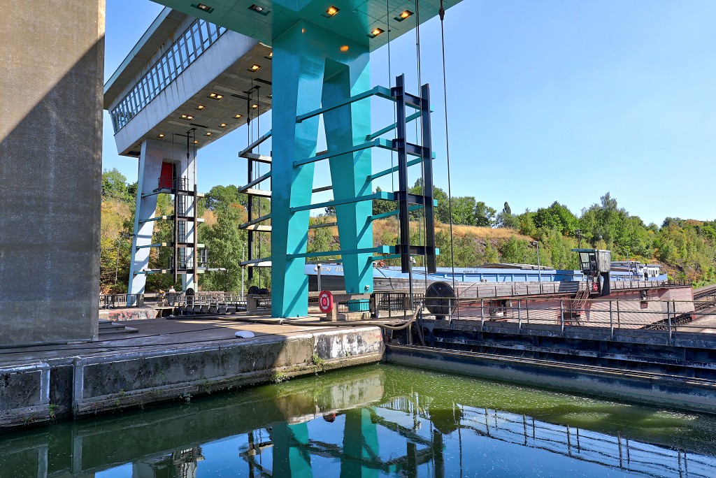 Scheepsliften belgie kabellift van Strepy-Thieu scheepslift 1 2 3 4 hellend vlak van Ronquieres Houdeng Goegnies Aimeries historisch Canal du Centre Bracquegnies hdr